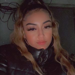 Meet your Posher, Noemi